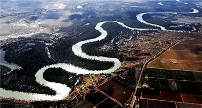 澳大利亚内陆河水灌溉田